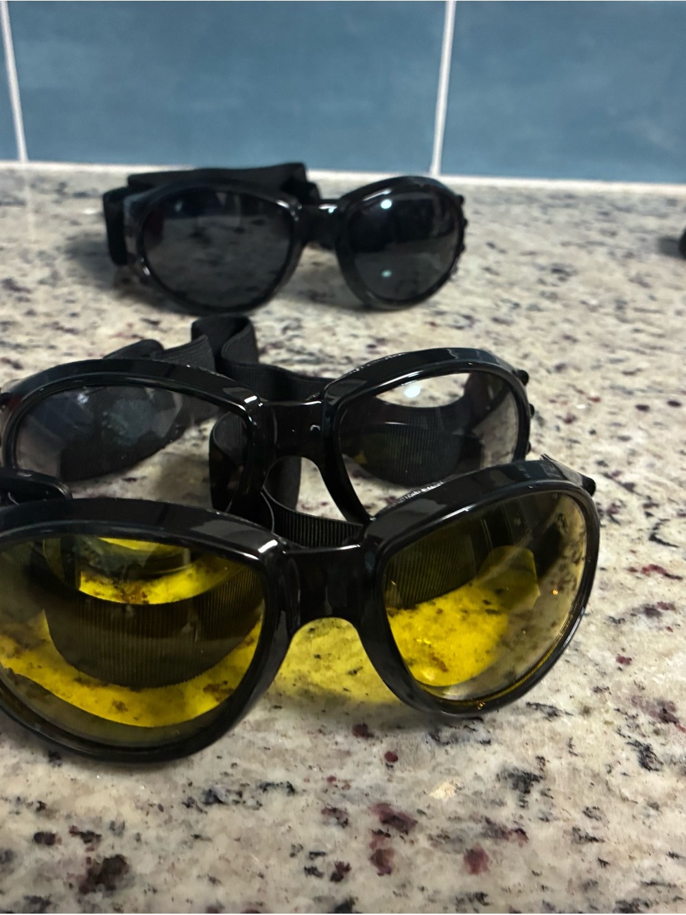 MENS OR WOMENS 💥BRAND NEW💥 3 PAIR OF ADJUSTABLE GOGGLES 🥽
